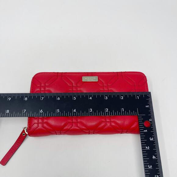 Kate Spade Red Leather Quilted Astor Court Neda Wallet Accordion Zip Around - Picture 14 of 15